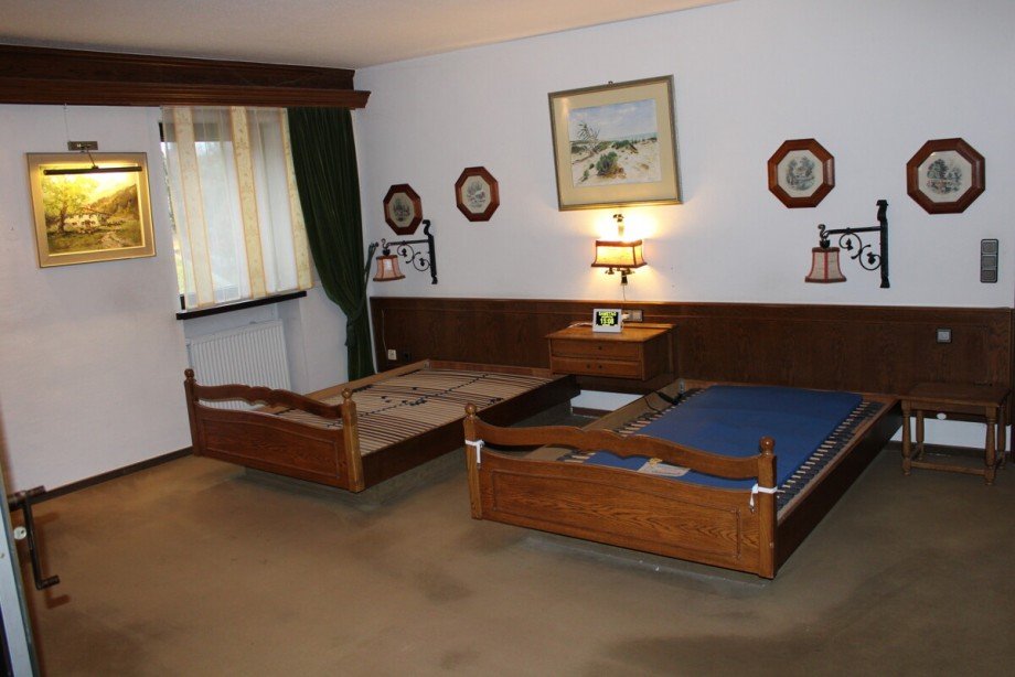 Zweifamilienhaus Weibersbrunn
